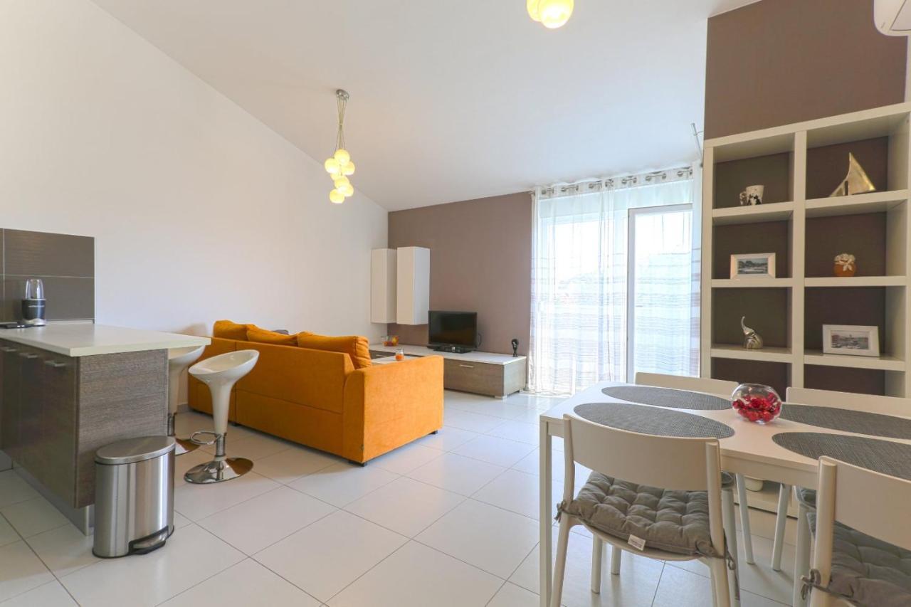Ferienwohnung Apartman M&A Pula Exterior foto